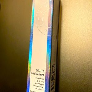 NEW BECCA smoothing lip scrub